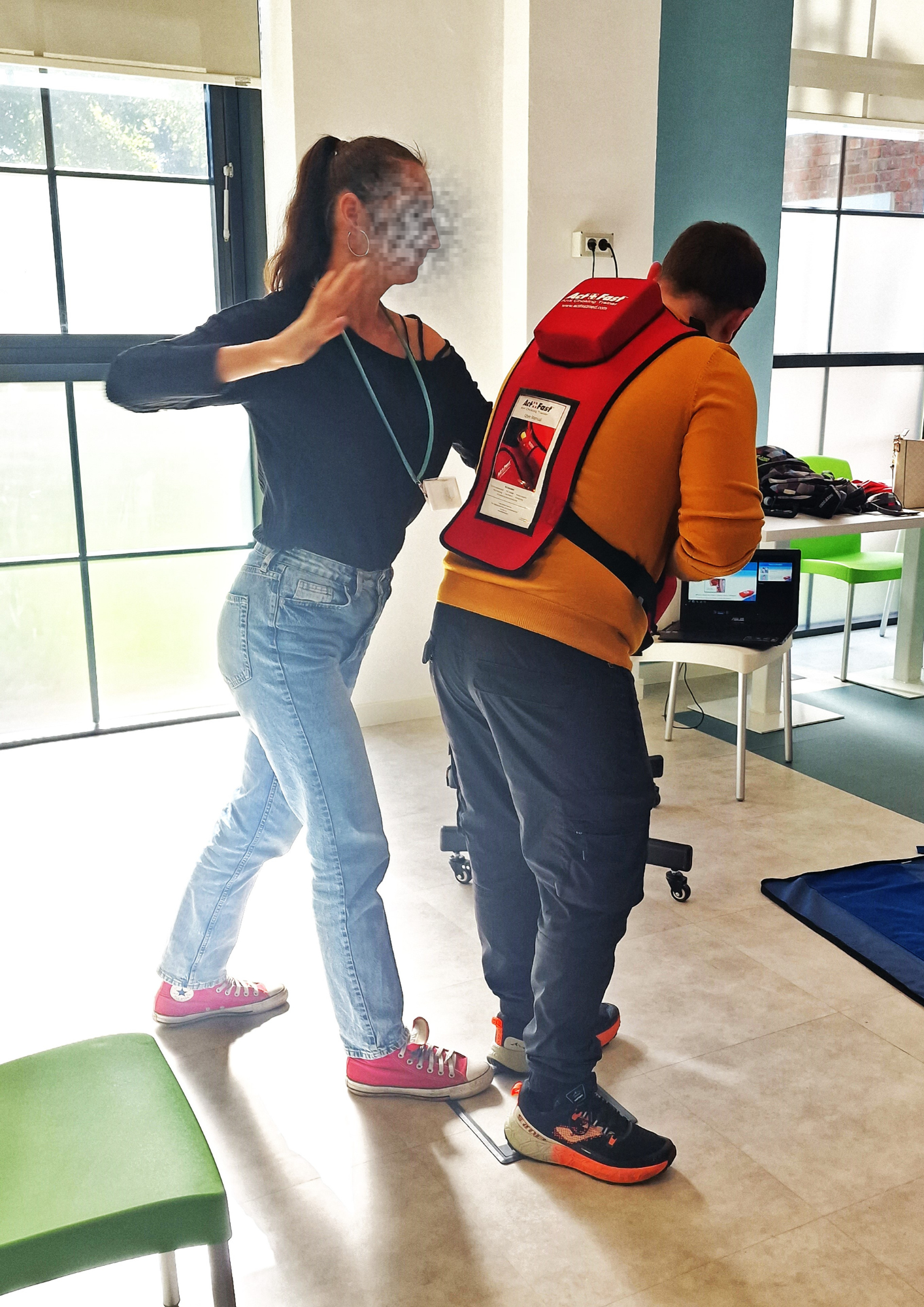 Scenariu practic — tehnica Heimlich